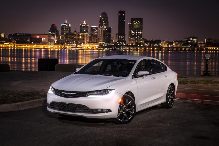  Chrysler 200S (UF) 2014 года  (фото 1 из 40)